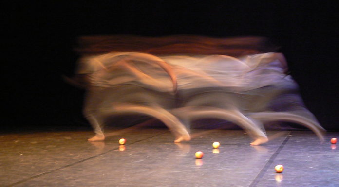 Atelier d’art-thérapie proposé par Meriem El Bajnouni, danseuse et art-thérapeute – décembre art therapie Meriem el Bajnouni